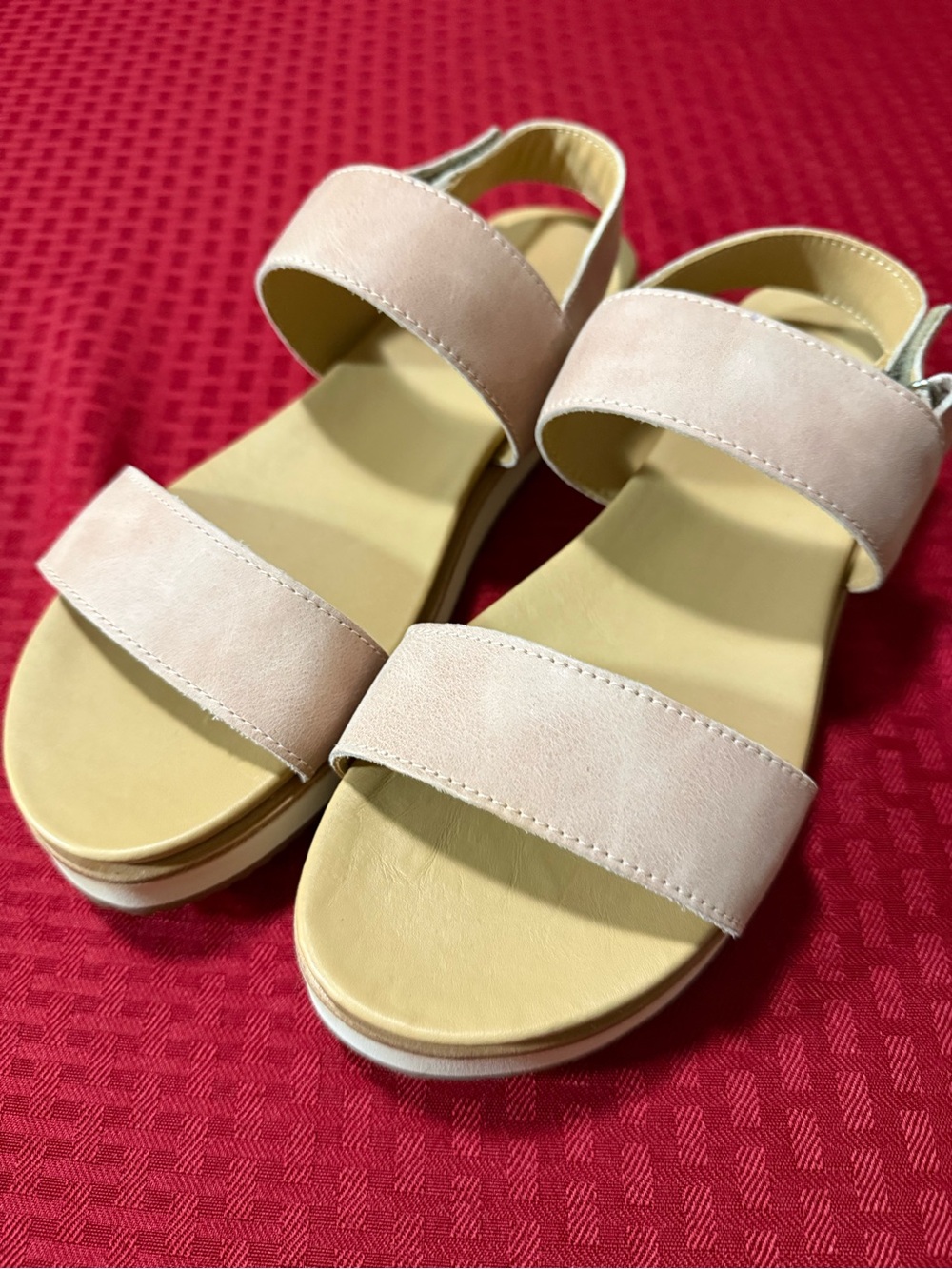 Womans Nisolo Leather flatform sandal sz 10 Dsert Rose color Double-Strap